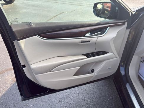 Used 2013 Cadillac XTS Luxury w/ Driver Awareness Package FWD image 21