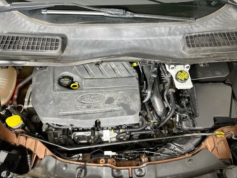 Used 2017 Ford Escape SE FWD image 31