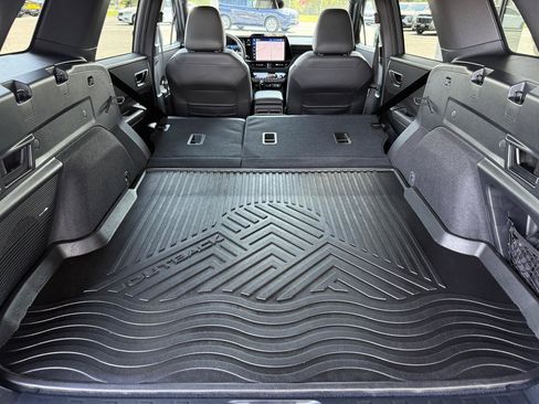 Used 2026 Subaru Outback Limited XT AWD/4WD image 45