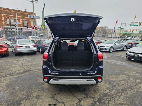 Used 2020 Mitsubishi Outlander LE image 8