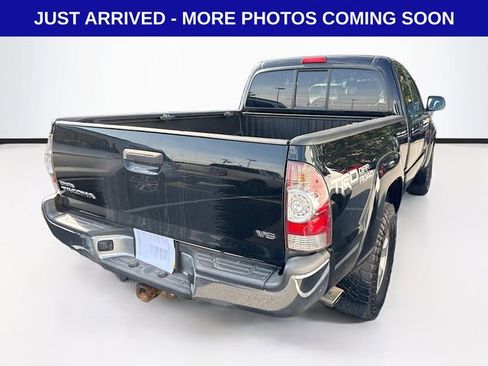 Used 2014 Toyota Tacoma 4x4 Access Cab V6 w/ TRD Off-Road Package image 8