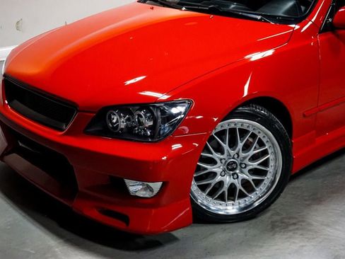 Used 2002 Lexus IS 300 image 28