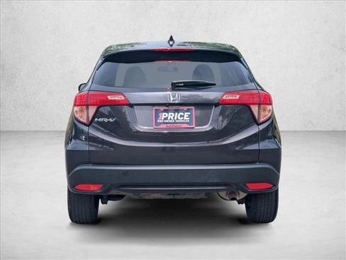 Used 2018 Honda HR-V EX image 7