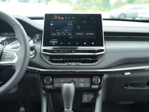 New 2026 Jeep Compass Latitude AWD/4WD image 27