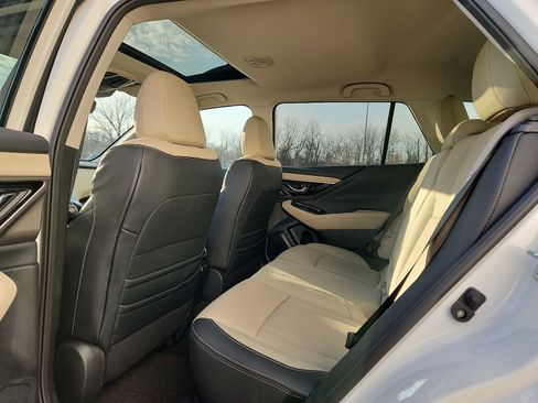 Used 2023 Subaru Outback Limited image 10