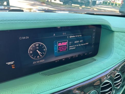 Used 2019 Mercedes-Benz S 560 Sedan w/ Premium Package image 7