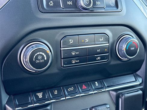 Used 2024 Chevrolet Silverado 2500 W/T image 15