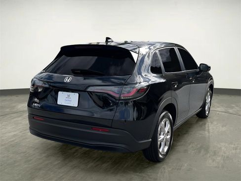 Certified 2025 Honda HR-V LX image 8
