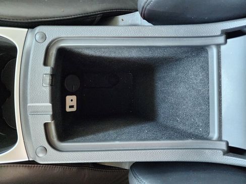 Used 2010 Cadillac SRX Premium image 52