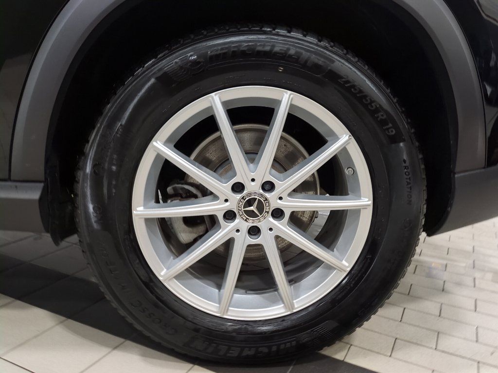 Used 2025 Mercedes-Benz GLE 350 4MATIC image 29