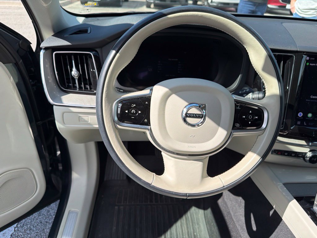 Used 2023 Volvo XC60 B5 Plus w/ Protection Package Premier AWD/4WD image 22