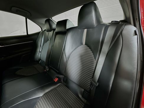 Used 2023 Toyota Camry SE image 22