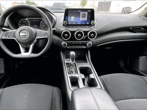 Used 2024 Nissan Sentra SV FWD image 16