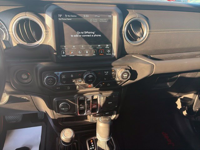 Used 2021 Jeep Wrangler Unlimited Sahara AWD/4WD image 17