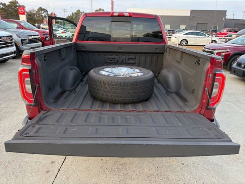 Certified 2018 GMC Sierra 1500 SLT image 24