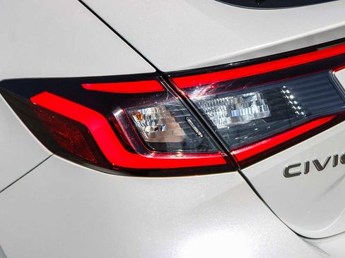 Certified 2024 Honda Civic Sport image 7