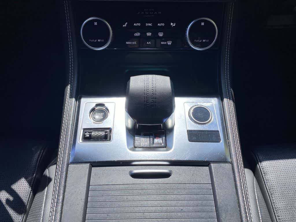 Used 2025 Jaguar F-PACE R-Dynamic S AWD/4WD image 25