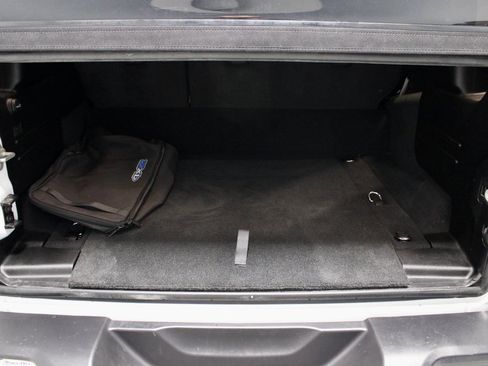 Used 2024 Jeep Wrangler Unlimited image 14