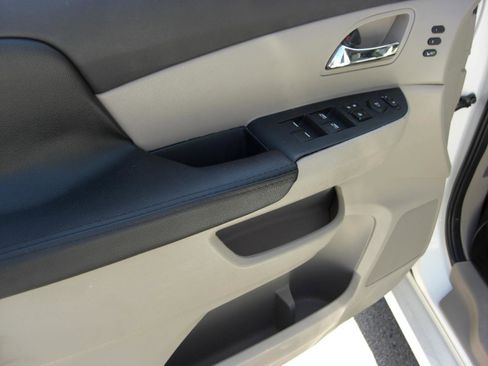 Used 2015 Honda Odyssey Touring image 27