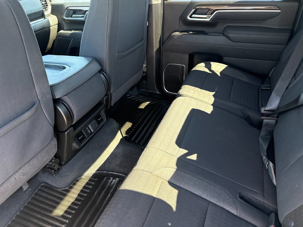 Used 2025 Chevrolet Silverado 2500 LT w/ Convenience Package AWD/4WD image 12