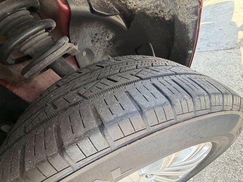 Used 2012 Lincoln MKX FWD image 16