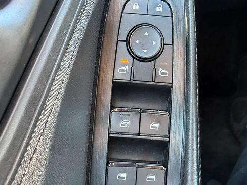 Used 2021 Nissan Rogue S AWD/4WD image 24