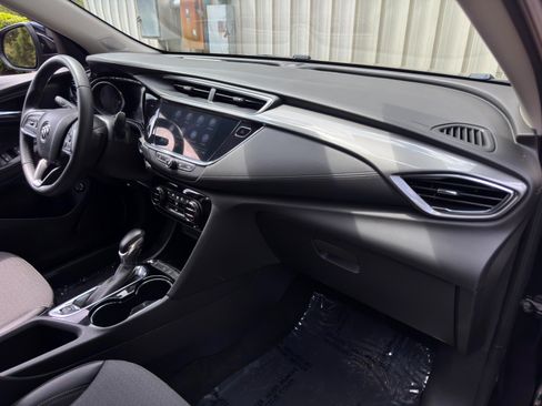 Used 2022 Buick Encore GX Select w/ Sport Touring Package FWD image 13