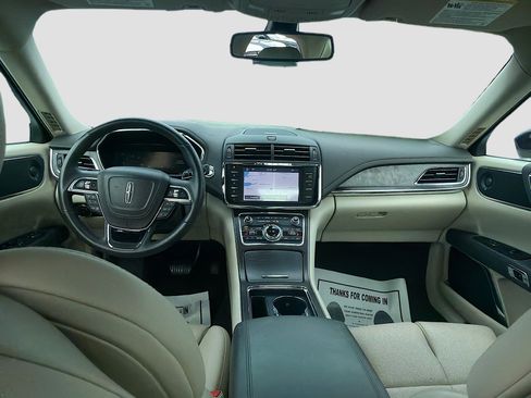 Used 2020 Lincoln Continental AWD w/ Premium Package image 22