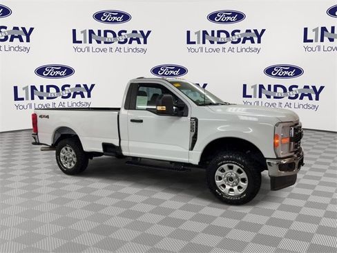 Certified 2023 Ford F250 XLT image 5