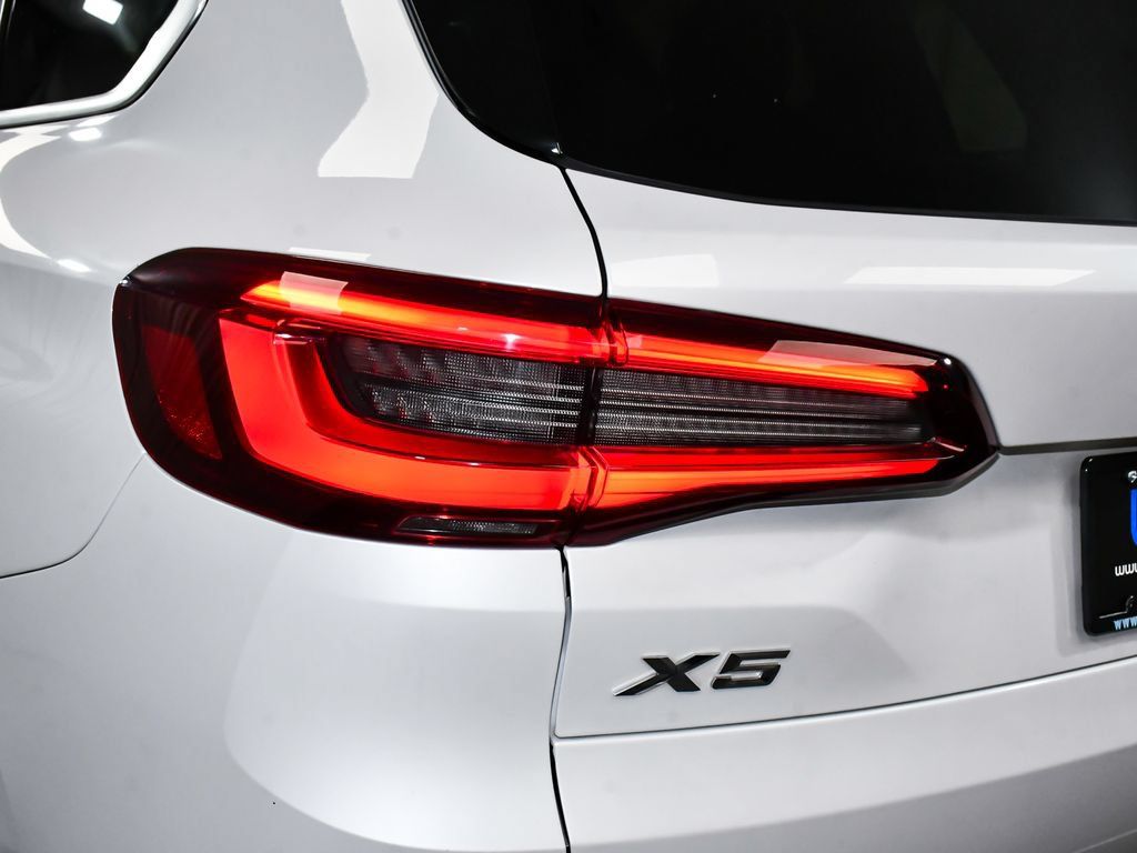 Used 2020 BMW X5 xDrive40i AWD/4WD image 78