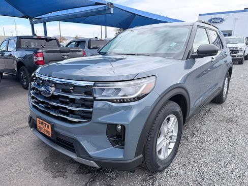 New 2026 Ford Explorer Active w/ Active Comfort Package image 1