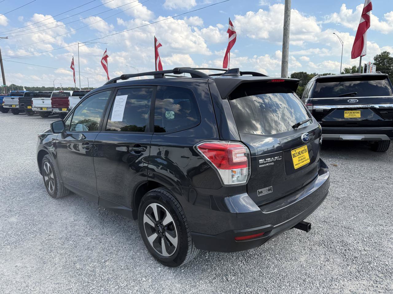Used 2017 Subaru Forester 2.5i Premium w/ All-Weather Package AWD/4WD image 18