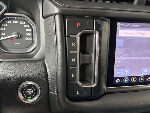 Used 2021 GMC Yukon Denali image 16