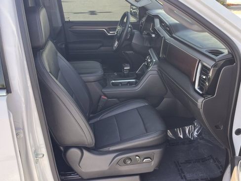 Used 2023 GMC Sierra 1500 Denali w/ Technology Package image 10