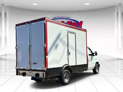 Used 2024 Ford E-350 and Econoline 350 Super Duty w/ Power Windows & Locks Group RWD image 7