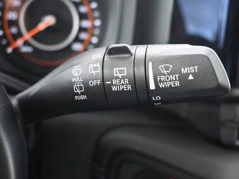 Used 2024 Jeep Wrangler Unlimited Rubicon AWD/4WD image 34