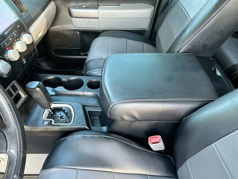 Used 2011 Toyota Tundra 4x4 Double Cab w/ TRD Off-Road Pkg image 27