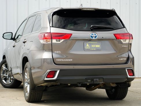 Used 2018 Toyota Highlander Limited image 5