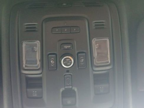 Used 2023 GMC Yukon XL Denali Ultimate image 30