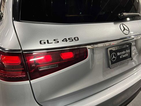 Certified 2025 Mercedes-Benz GLS 450 4MATIC image 14