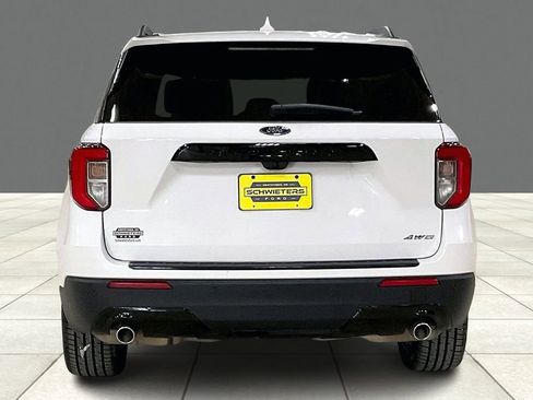 Certified 2023 Ford Explorer ST-Line image 4