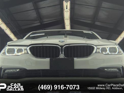 Used 2018 BMW 530i RWD image 2
