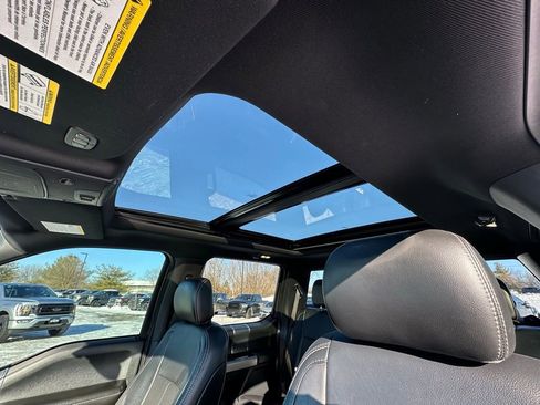 Used 2019 Ford F150 Lariat w/ Equipment Group 502A Luxury image 4