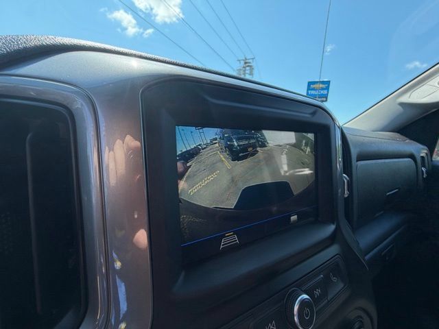 Used 2019 Chevrolet Silverado 1500 Custom w/ Custom Value Package AWD/4WD image 21