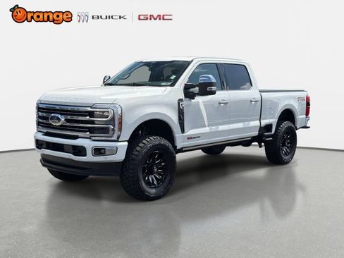 Used 2025 Ford F350 Platinum w/ Platinum Plus Package AWD/4WD image 7