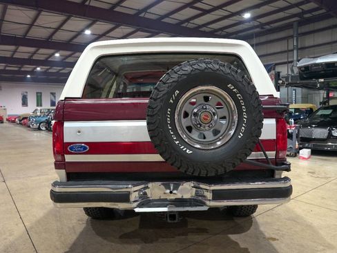 Used 1990 Ford Bronco XLT 2dr 4WD SUV image 20