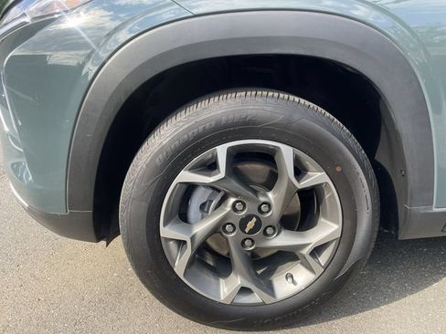 Used 2025 Chevrolet Trax LT w/ Driver Confidence Package FWD image 10