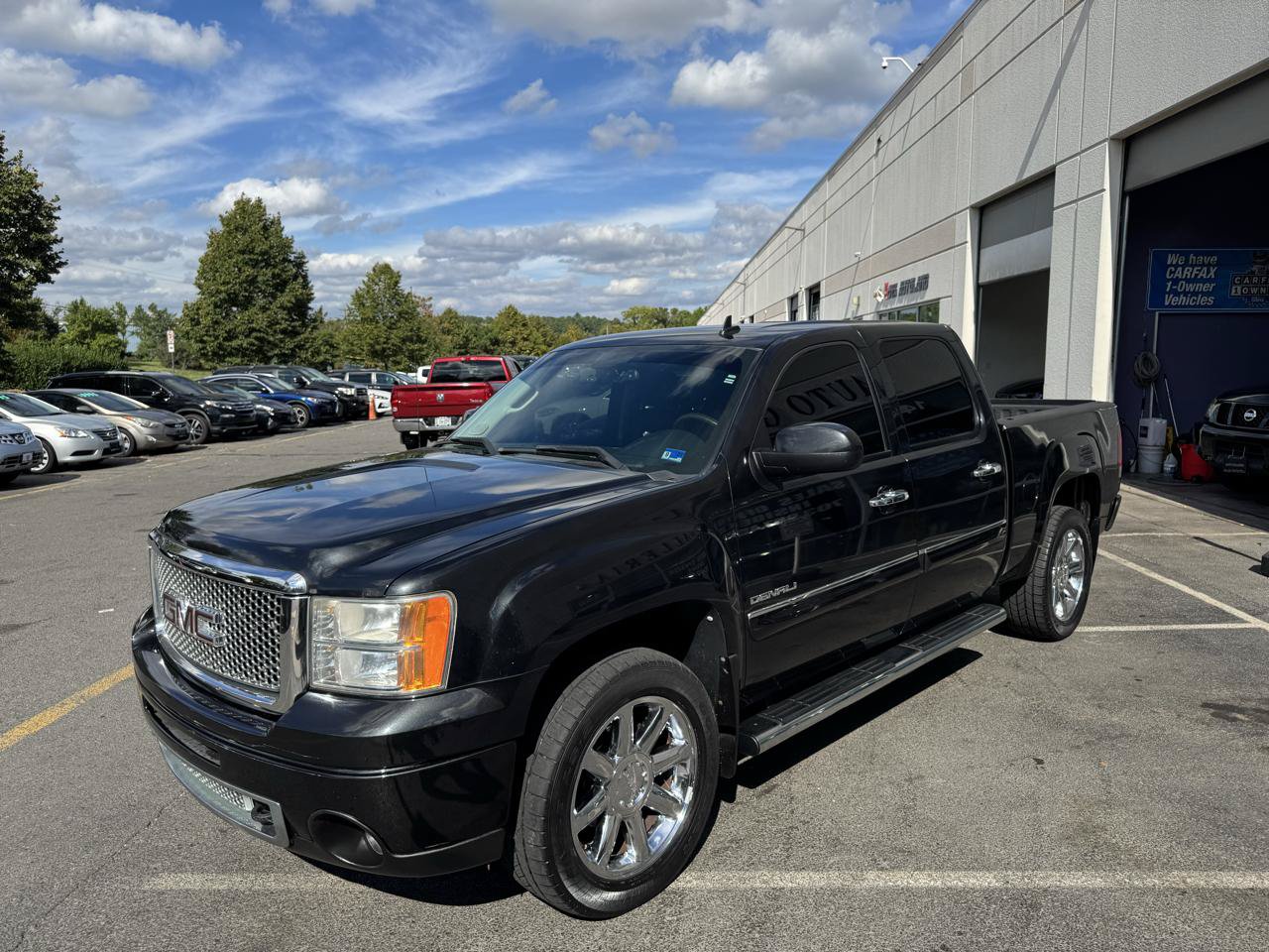 Used 2010 GMC Sierra 1500 Denali AWD/4WD image 10