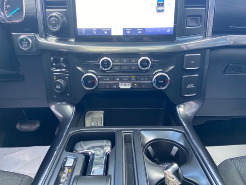 Used 2022 Ford F150 XLT w/ Equipment Group 302A High image 25