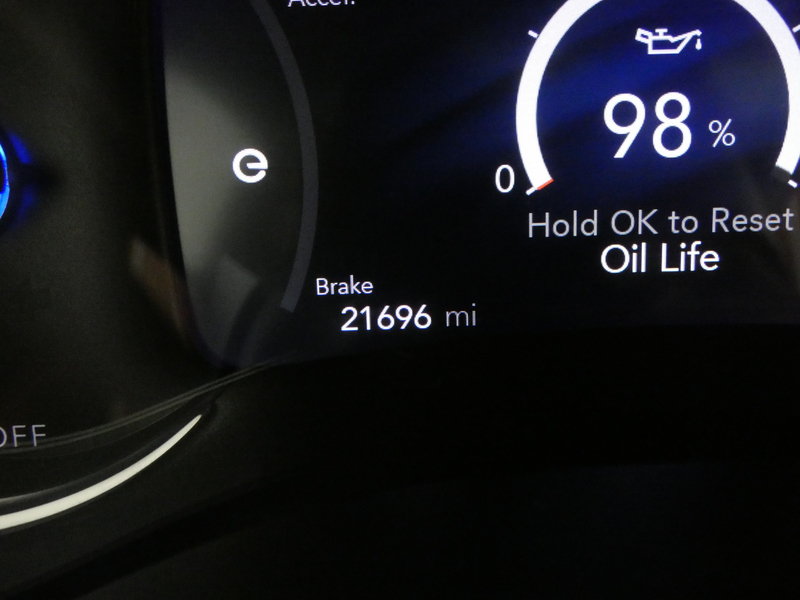 Used 2025 Chrysler Pacifica Pinnacle FWD image 26